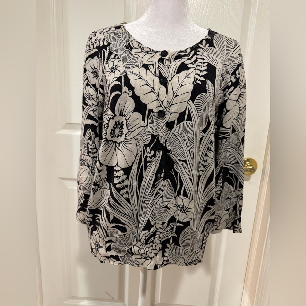 Chicos Large Floral Black and Cream Women's Top